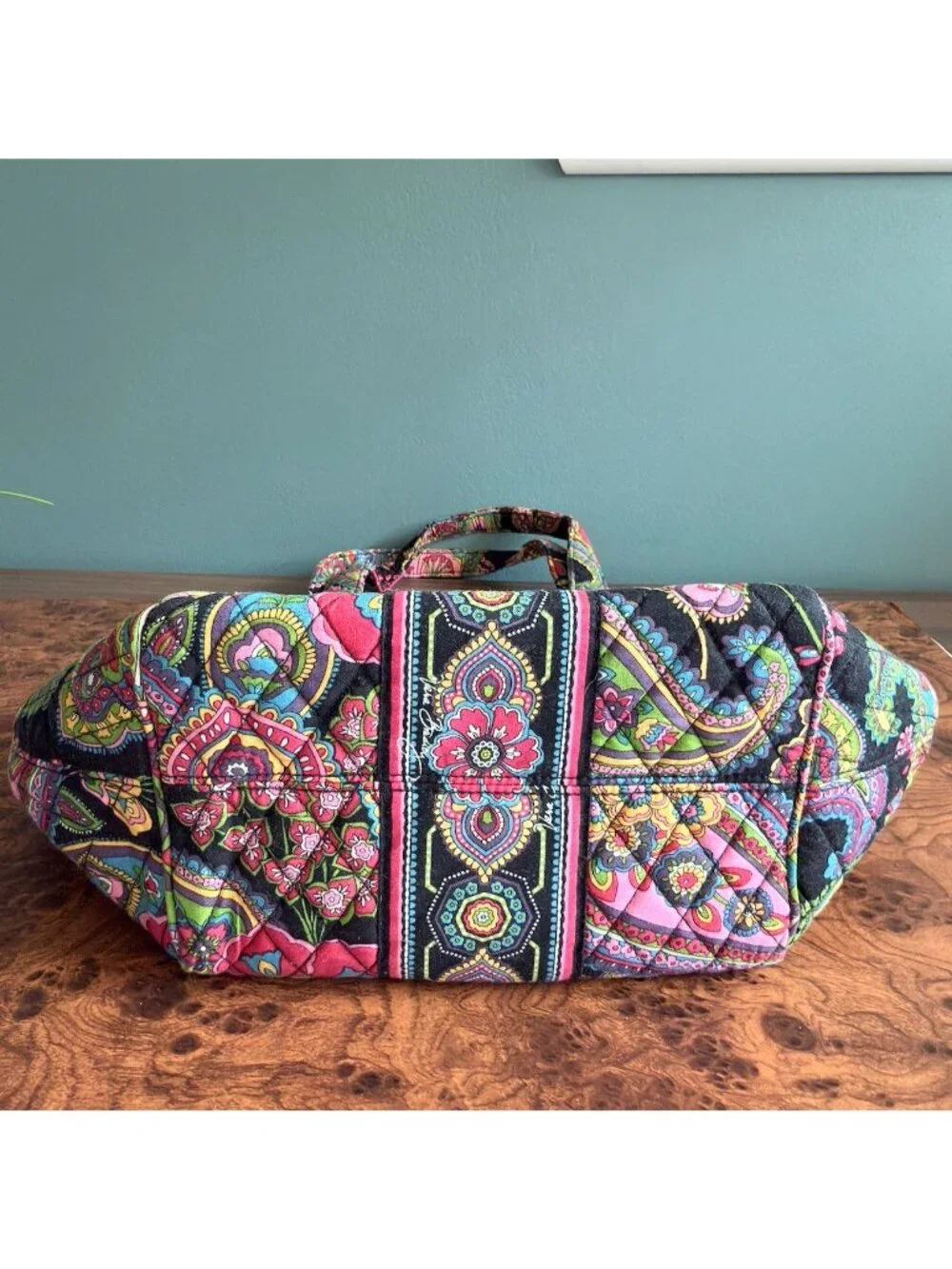Retired Vera Bradley Hobo Bag Symphony In Hue Quilted Paisley Floral Vibrant Tot
